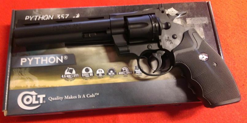 REVOLVER UMAREX CO2 MOD.PYTHON 6'' BB 10COLPI 380183